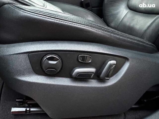 Коричневий Фольксваген Туарег, об'ємом двигуна 3 л та пробігом 296 тис. км за 19390 $, фото 13 на Automoto.ua