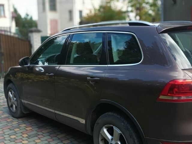 Коричневий Фольксваген Туарег, об'ємом двигуна 3 л та пробігом 321 тис. км за 14300 $, фото 3 на Automoto.ua