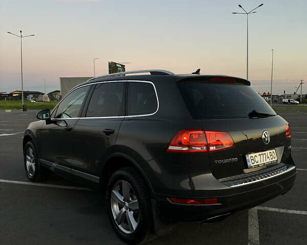 Коричневый Фольксваген Туарег, объемом двигателя 3 л и пробегом 192 тыс. км за 23500 $, фото 4 на Automoto.ua