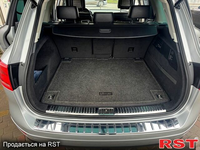 Коричневий Фольксваген Туарег, об'ємом двигуна 2 л та пробігом 345 тис. км за 16500 $, фото 9 на Automoto.ua