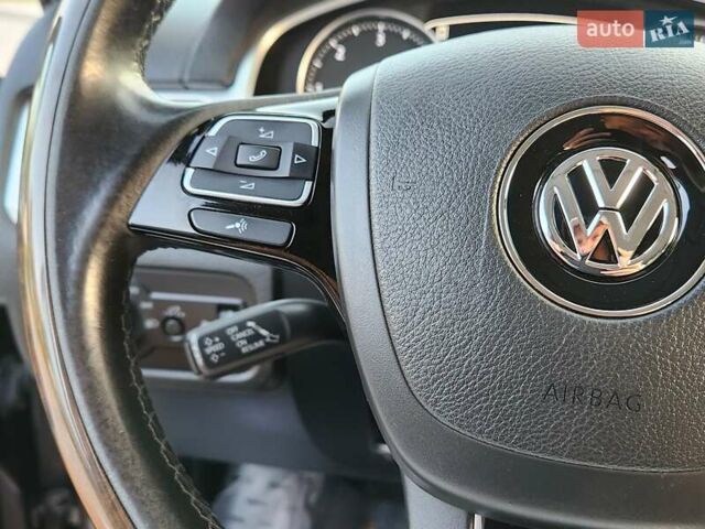 Коричневий Фольксваген Туарег, об'ємом двигуна 2.97 л та пробігом 130 тис. км за 22300 $, фото 40 на Automoto.ua