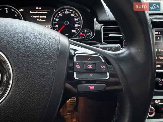 Коричневий Фольксваген Туарег, об'ємом двигуна 3 л та пробігом 296 тис. км за 19390 $, фото 17 на Automoto.ua