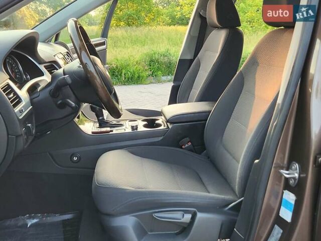 Коричневий Фольксваген Туарег, об'ємом двигуна 2.97 л та пробігом 130 тис. км за 22300 $, фото 28 на Automoto.ua