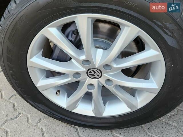 Коричневий Фольксваген Туарег, об'ємом двигуна 2.97 л та пробігом 130 тис. км за 22300 $, фото 57 на Automoto.ua