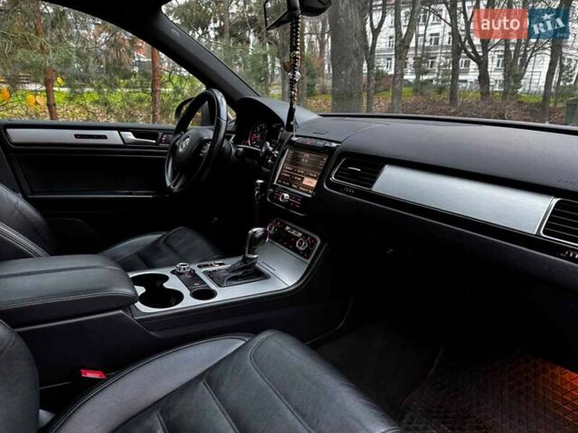 Коричневий Фольксваген Туарег, об'ємом двигуна 3 л та пробігом 296 тис. км за 19390 $, фото 33 на Automoto.ua