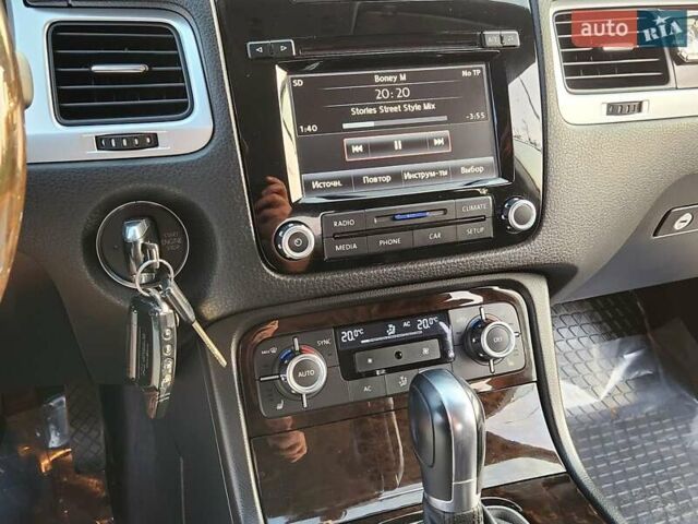 Коричневий Фольксваген Туарег, об'ємом двигуна 2.97 л та пробігом 130 тис. км за 22300 $, фото 33 на Automoto.ua