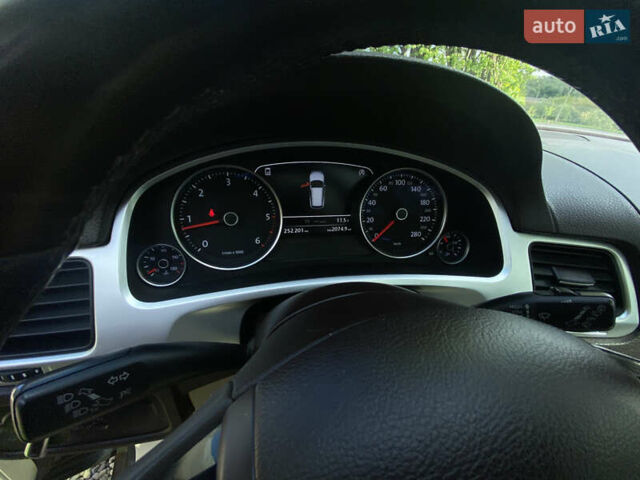 Коричневий Фольксваген Туарег, об'ємом двигуна 2.97 л та пробігом 348 тис. км за 20500 $, фото 25 на Automoto.ua