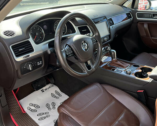Коричневий Фольксваген Туарег, об'ємом двигуна 3 л та пробігом 251 тис. км за 20900 $, фото 10 на Automoto.ua