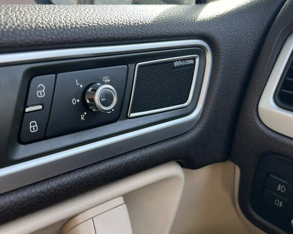 Коричневий Фольксваген Туарег, об'ємом двигуна 2.97 л та пробігом 207 тис. км за 23999 $, фото 22 на Automoto.ua