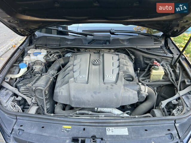 Коричневий Фольксваген Туарег, об'ємом двигуна 2.97 л та пробігом 207 тис. км за 23999 $, фото 28 на Automoto.ua