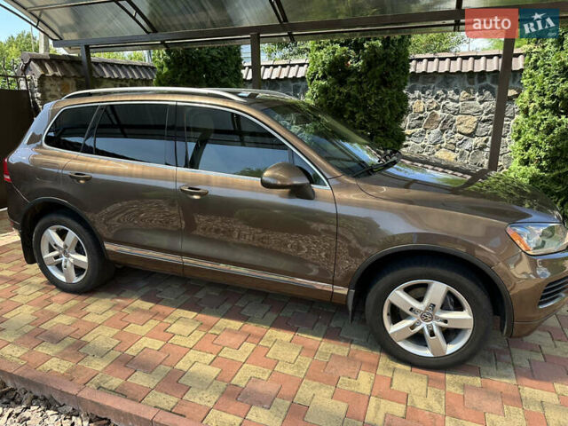 Коричневий Фольксваген Туарег, об'ємом двигуна 3 л та пробігом 280 тис. км за 16500 $, фото 7 на Automoto.ua