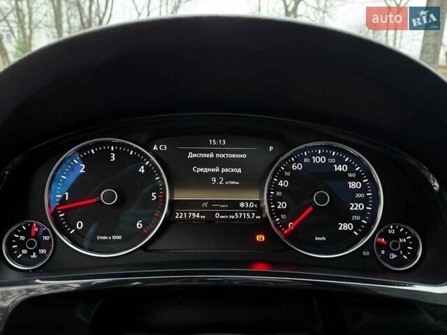 Коричневий Фольксваген Туарег, об'ємом двигуна 3 л та пробігом 296 тис. км за 19390 $, фото 15 на Automoto.ua