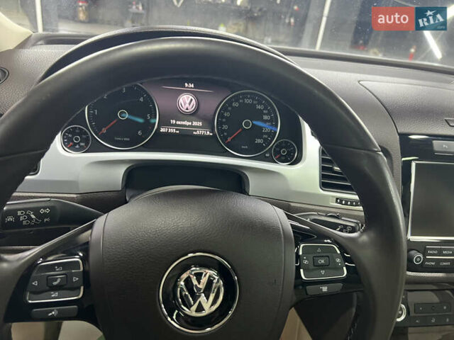 Коричневий Фольксваген Туарег, об'ємом двигуна 2.97 л та пробігом 207 тис. км за 23999 $, фото 21 на Automoto.ua