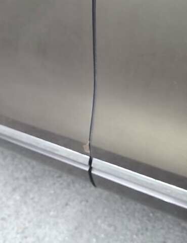 Коричневий Фольксваген Туарег, об'ємом двигуна 3 л та пробігом 319 тис. км за 14900 $, фото 2 на Automoto.ua