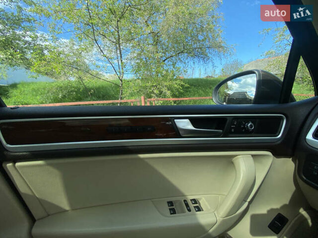 Коричневий Фольксваген Туарег, об'ємом двигуна 2.97 л та пробігом 348 тис. км за 20500 $, фото 9 на Automoto.ua