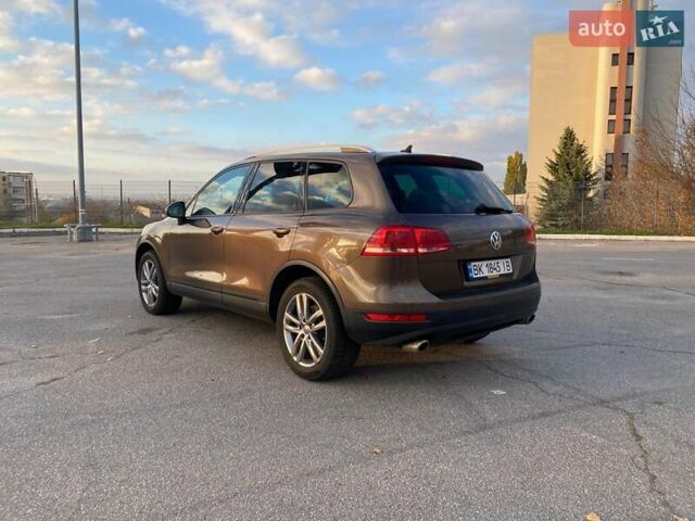 Коричневый Фольксваген Туарег, объемом двигателя 3 л и пробегом 241 тыс. км за 17100 $, фото 3 на Automoto.ua