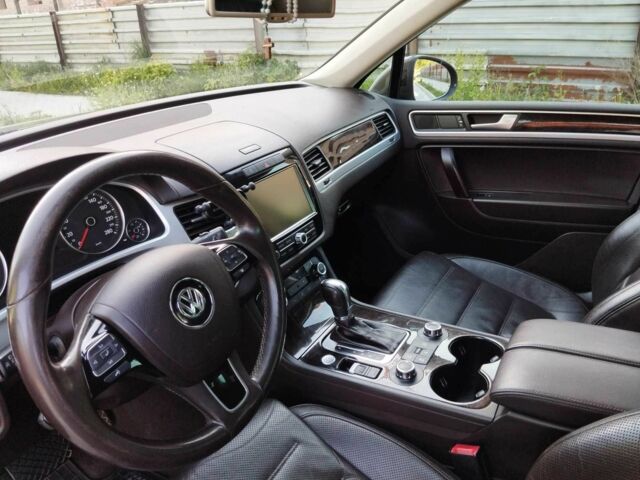 Коричневый Фольксваген Туарег, объемом двигателя 3 л и пробегом 235 тыс. км за 20998 $, фото 16 на Automoto.ua