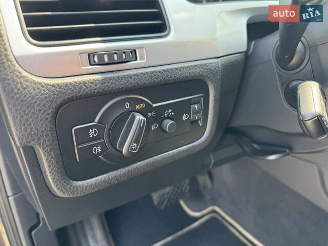 Коричневый Фольксваген Туарег, объемом двигателя 2.97 л и пробегом 214 тыс. км за 17490 $, фото 20 на Automoto.ua