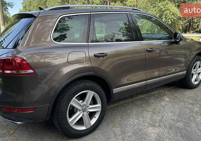 Коричневый Фольксваген Туарег, объемом двигателя 3 л и пробегом 230 тыс. км за 19200 $, фото 4 на Automoto.ua