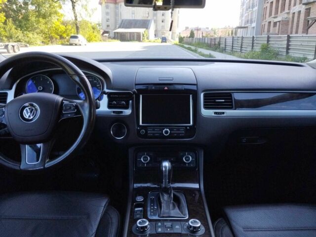 Коричневый Фольксваген Туарег, объемом двигателя 3 л и пробегом 235 тыс. км за 20998 $, фото 11 на Automoto.ua