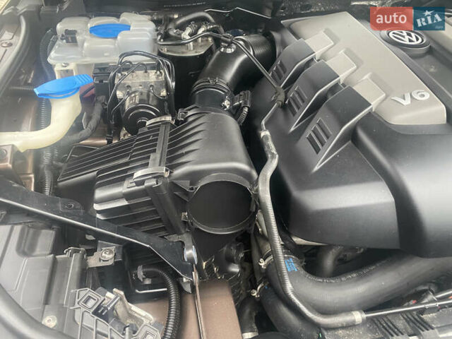 Коричневий Фольксваген Туарег, об'ємом двигуна 2.97 л та пробігом 348 тис. км за 20500 $, фото 45 на Automoto.ua