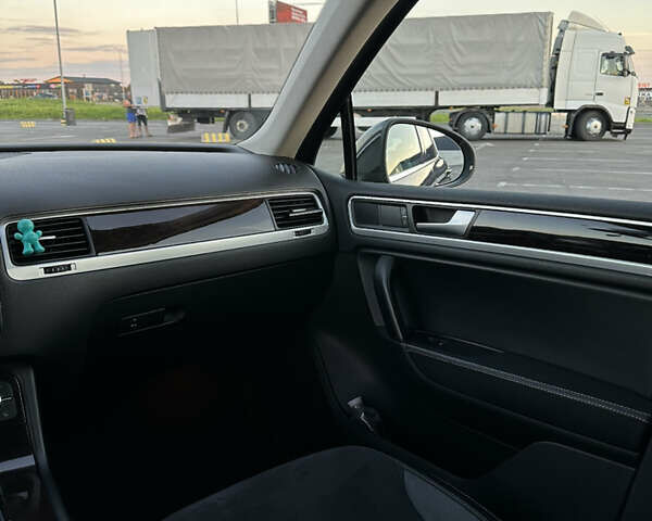 Коричневый Фольксваген Туарег, объемом двигателя 3 л и пробегом 192 тыс. км за 23500 $, фото 20 на Automoto.ua