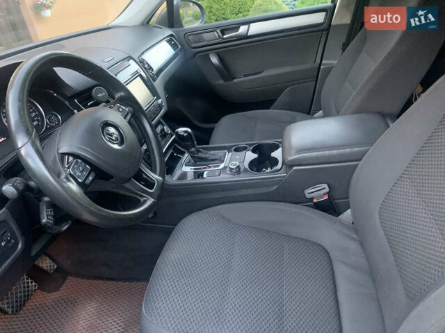 Коричневий Фольксваген Туарег, об'ємом двигуна 2.97 л та пробігом 333 тис. км за 17700 $, фото 6 на Automoto.ua