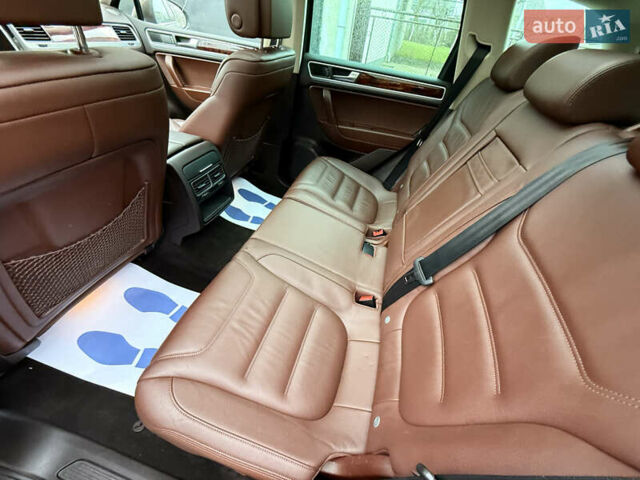 Коричневый Фольксваген Туарег, объемом двигателя 3 л и пробегом 225 тыс. км за 17999 $, фото 28 на Automoto.ua