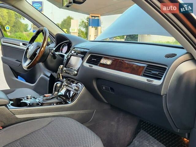 Коричневий Фольксваген Туарег, об'ємом двигуна 2.97 л та пробігом 130 тис. км за 22300 $, фото 46 на Automoto.ua