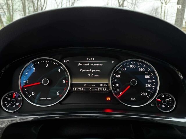 Коричневий Фольксваген Туарег, об'ємом двигуна 3 л та пробігом 296 тис. км за 19390 $, фото 15 на Automoto.ua