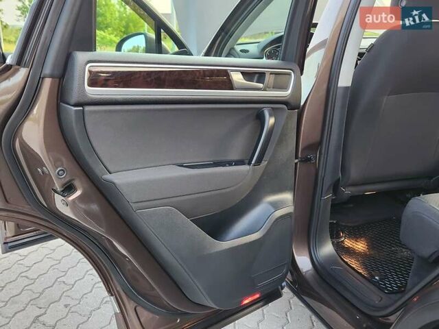 Коричневий Фольксваген Туарег, об'ємом двигуна 2.97 л та пробігом 130 тис. км за 22300 $, фото 35 на Automoto.ua