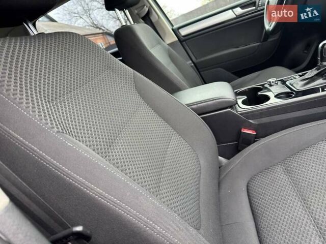 Коричневий Фольксваген Туарег, об'ємом двигуна 0 л та пробігом 199 тис. км за 15999 $, фото 31 на Automoto.ua