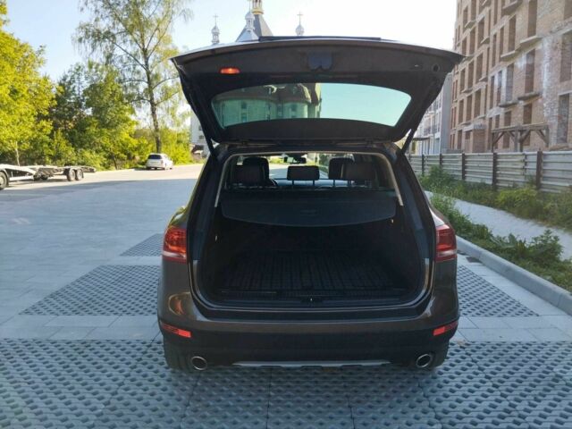 Коричневый Фольксваген Туарег, объемом двигателя 3 л и пробегом 235 тыс. км за 20998 $, фото 13 на Automoto.ua