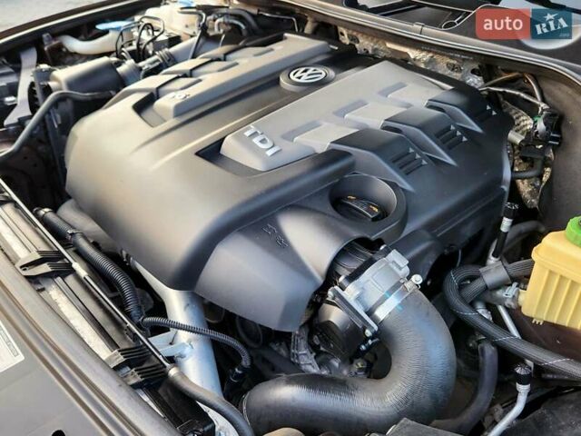 Коричневий Фольксваген Туарег, об'ємом двигуна 2.97 л та пробігом 130 тис. км за 22300 $, фото 50 на Automoto.ua