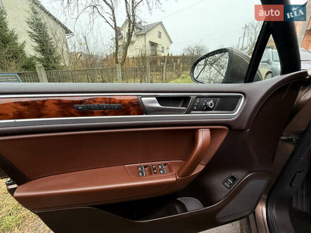 Коричневый Фольксваген Туарег, объемом двигателя 3 л и пробегом 225 тыс. км за 17999 $, фото 32 на Automoto.ua