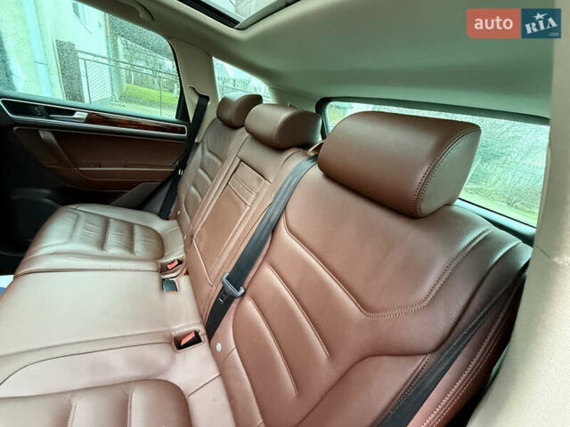 Коричневый Фольксваген Туарег, объемом двигателя 3 л и пробегом 225 тыс. км за 17999 $, фото 33 на Automoto.ua