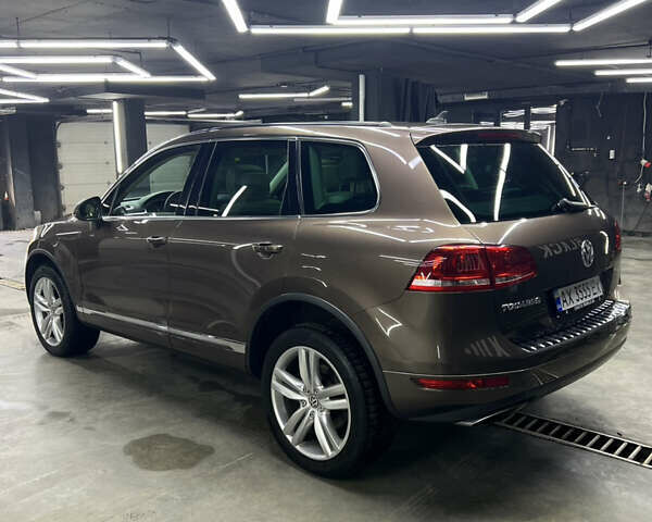 Коричневий Фольксваген Туарег, об'ємом двигуна 2.97 л та пробігом 207 тис. км за 23999 $, фото 3 на Automoto.ua