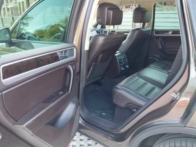 Коричневый Фольксваген Туарег, объемом двигателя 3 л и пробегом 235 тыс. км за 20998 $, фото 7 на Automoto.ua