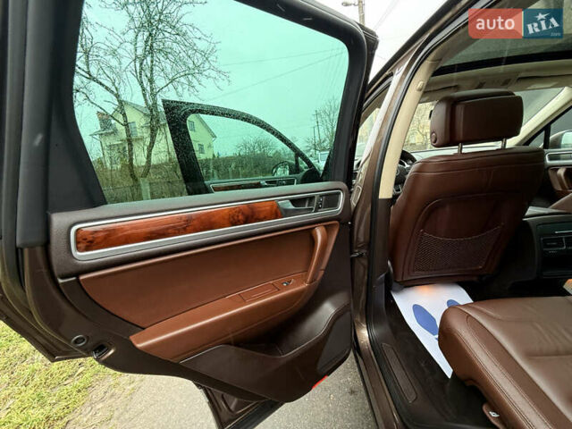Коричневый Фольксваген Туарег, объемом двигателя 3 л и пробегом 225 тыс. км за 17999 $, фото 30 на Automoto.ua