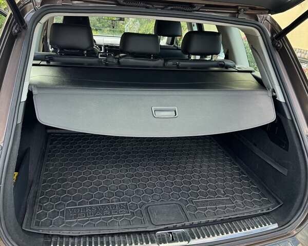 Коричневый Фольксваген Туарег, объемом двигателя 2.97 л и пробегом 237 тыс. км за 17499 $, фото 8 на Automoto.ua