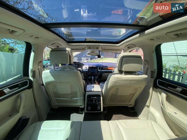 Коричневий Фольксваген Туарег, об'ємом двигуна 2.97 л та пробігом 348 тис. км за 20500 $, фото 12 на Automoto.ua