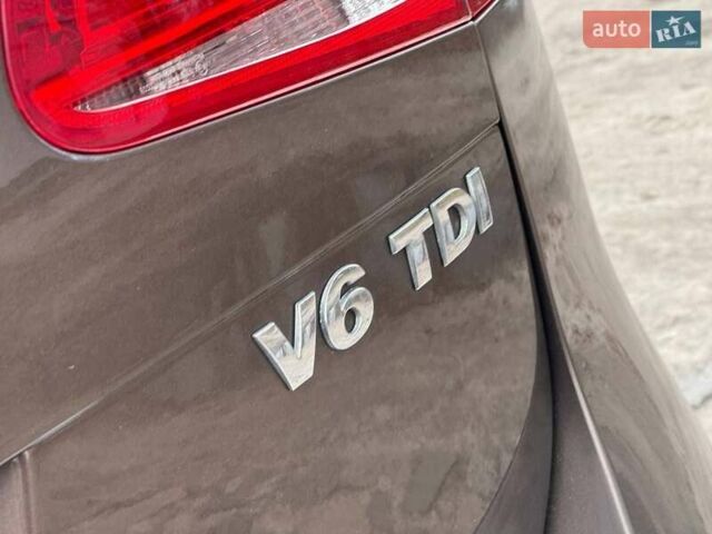 Коричневий Фольксваген Туарег, об'ємом двигуна 0 л та пробігом 199 тис. км за 15999 $, фото 29 на Automoto.ua