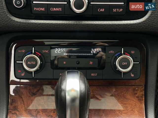 Коричневый Фольксваген Туарег, объемом двигателя 3.6 л и пробегом 206 тыс. км за 18200 $, фото 16 на Automoto.ua