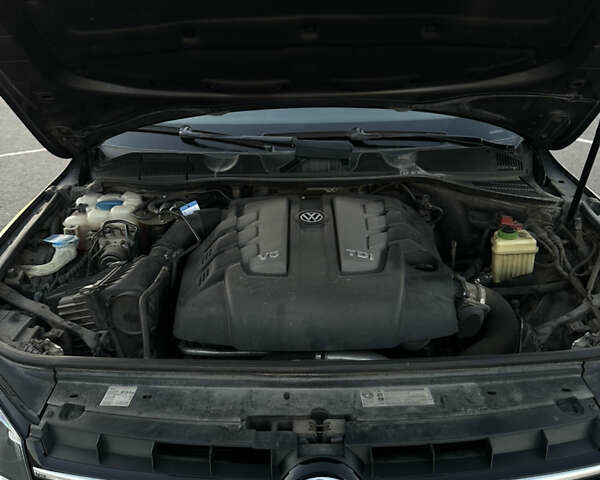 Коричневый Фольксваген Туарег, объемом двигателя 3 л и пробегом 192 тыс. км за 23500 $, фото 29 на Automoto.ua