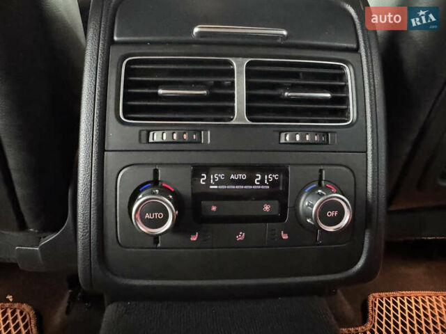 Коричневый Фольксваген Туарег, объемом двигателя 2.97 л и пробегом 300 тыс. км за 21300 $, фото 43 на Automoto.ua