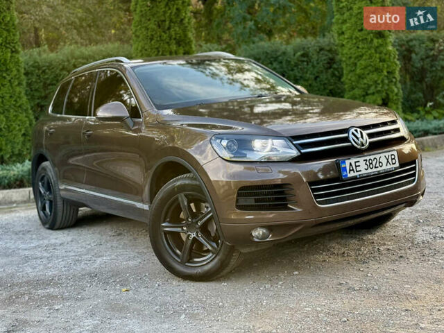 Коричневий Фольксваген Туарег, об'ємом двигуна 2.97 л та пробігом 270 тис. км за 17000 $, фото 1 на Automoto.ua
