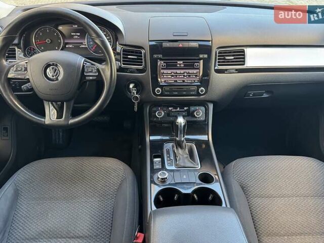 Коричневый Фольксваген Туарег, объемом двигателя 2.97 л и пробегом 208 тыс. км за 19800 $, фото 14 на Automoto.ua