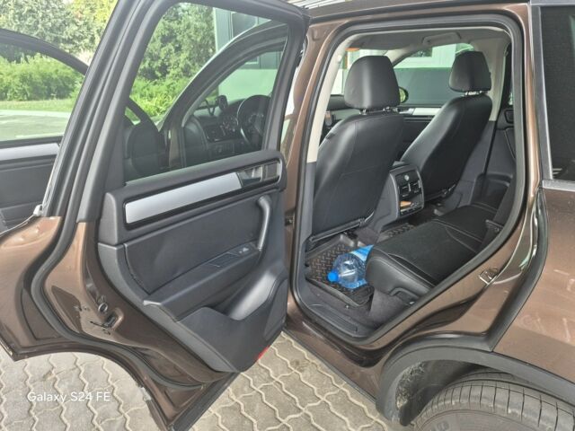 Коричневый Фольксваген Туарег, объемом двигателя 3 л и пробегом 265 тыс. км за 20000 $, фото 6 на Automoto.ua