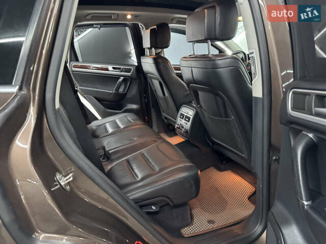 Коричневый Фольксваген Туарег, объемом двигателя 2.97 л и пробегом 300 тыс. км за 21300 $, фото 47 на Automoto.ua