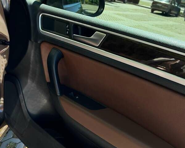 Коричневий Фольксваген Туарег, об'ємом двигуна 2.97 л та пробігом 190 тис. км за 24200 $, фото 22 на Automoto.ua